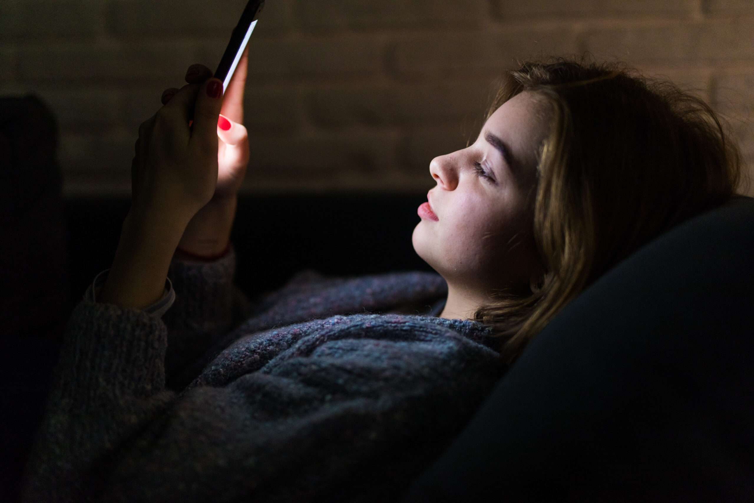 Surgeon general issues public-health advisory that warns about the dangers of social-media use to children's mental health