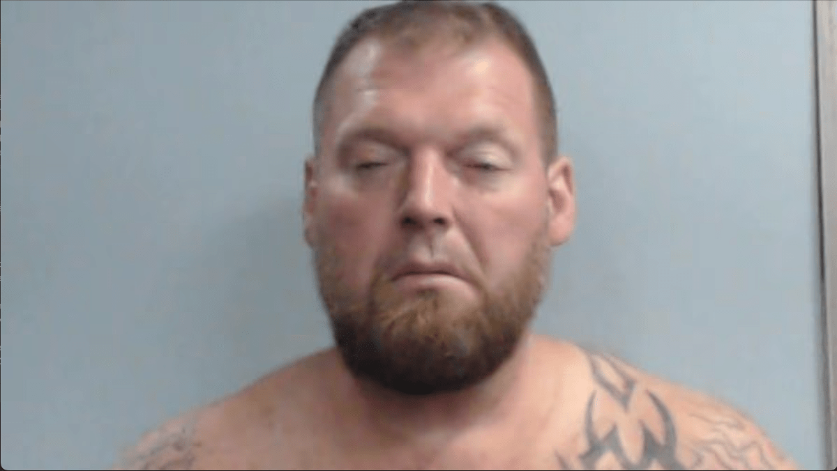 Alleged killer of Scott County deputy was already wanted in Lexington