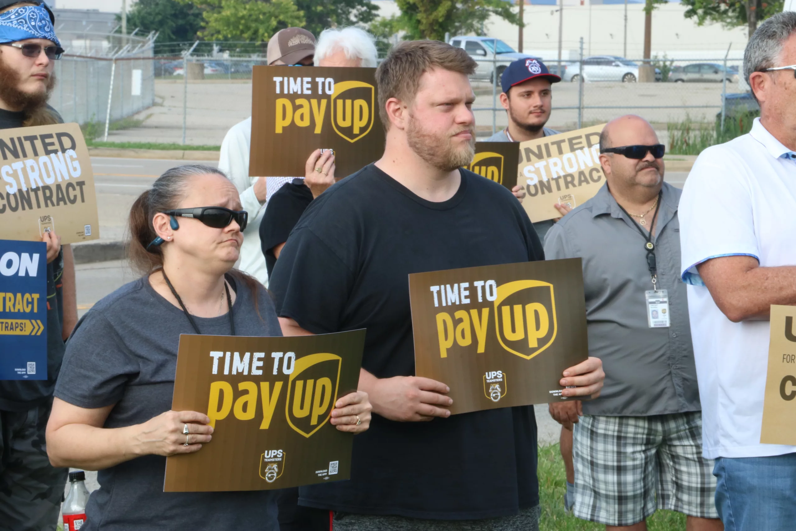 At UPS Worldport, union members rally — and worry — ahead of threatened strike