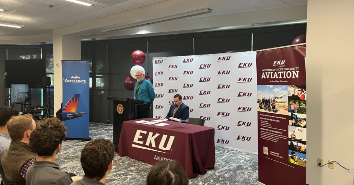 EKU School of Aviation enters professional development partnership with Allegiant Air