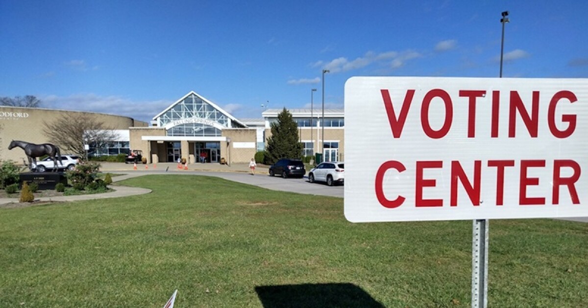 Woodford County voters see short lines at Falling Springs Center