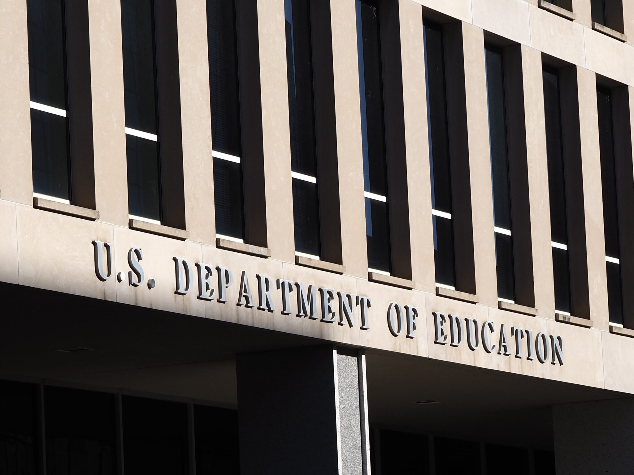 Unlikely Trump can actually eliminate Education Department, experts say