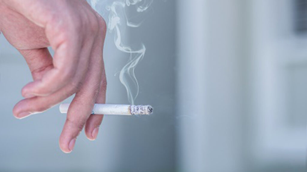 Heavy smoking linked to unexplained stroke in young adults, particularly in men and people aged 45-49