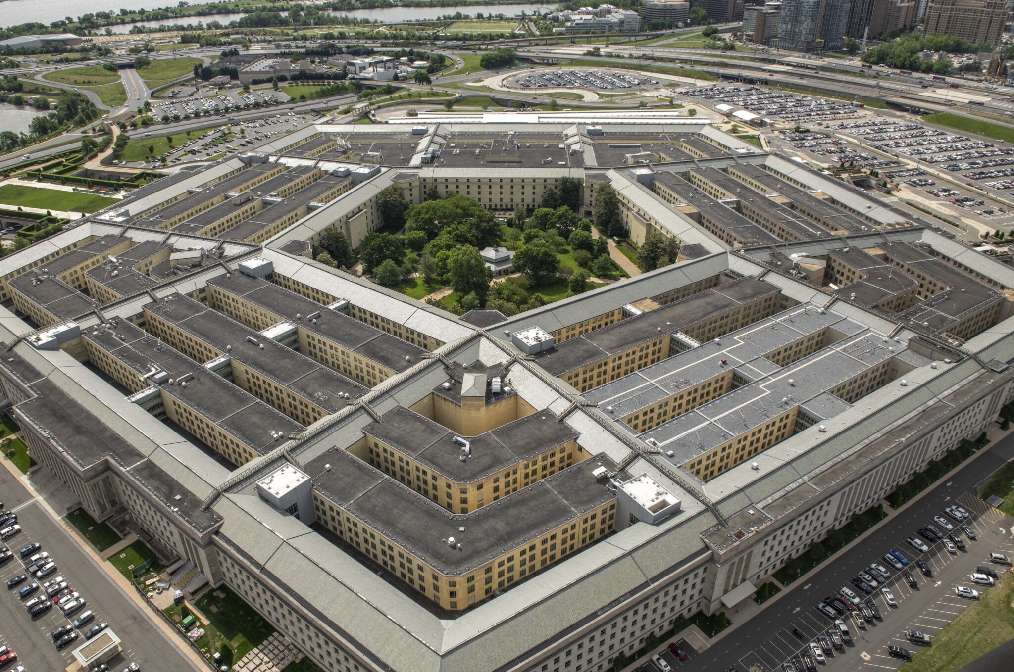 Chairman, top Dem on U.S. Senate Armed Services ask for probe into Signalgate
