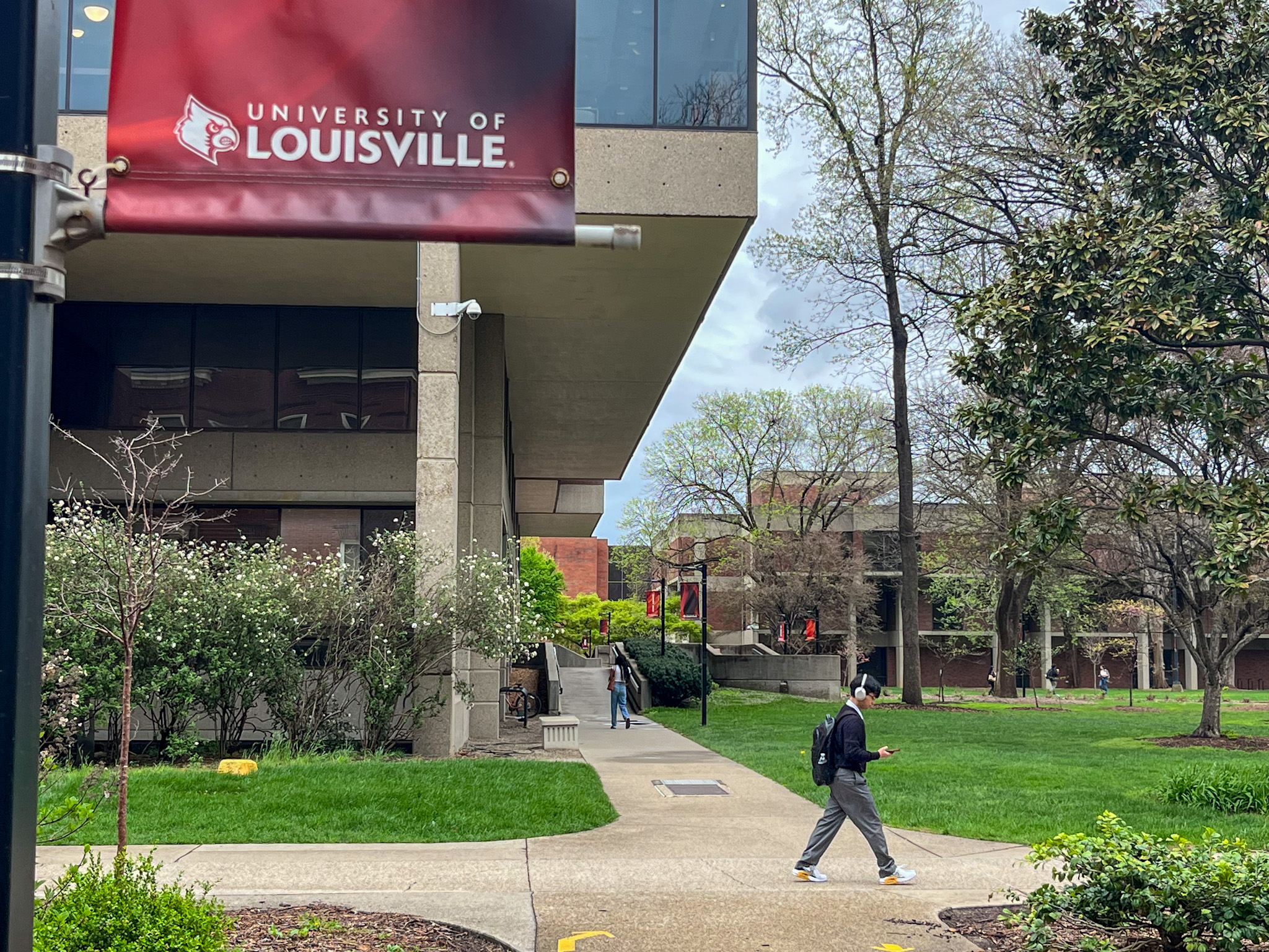 Kentucky public universities are reviewing how to implement anti-DEI law