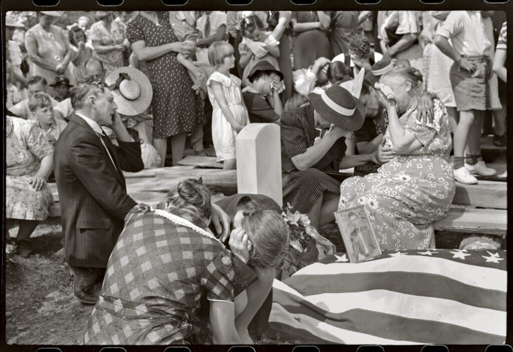 ‘A visual tone poem to Kentucky’: Photographs from 3 eras on view at Frazier museum