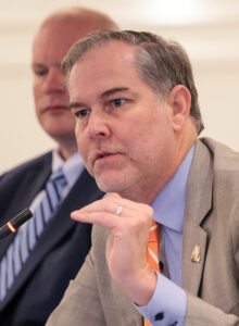 Relief from drug industry middlemen stalled in Kentucky as independent pharmacies struggle