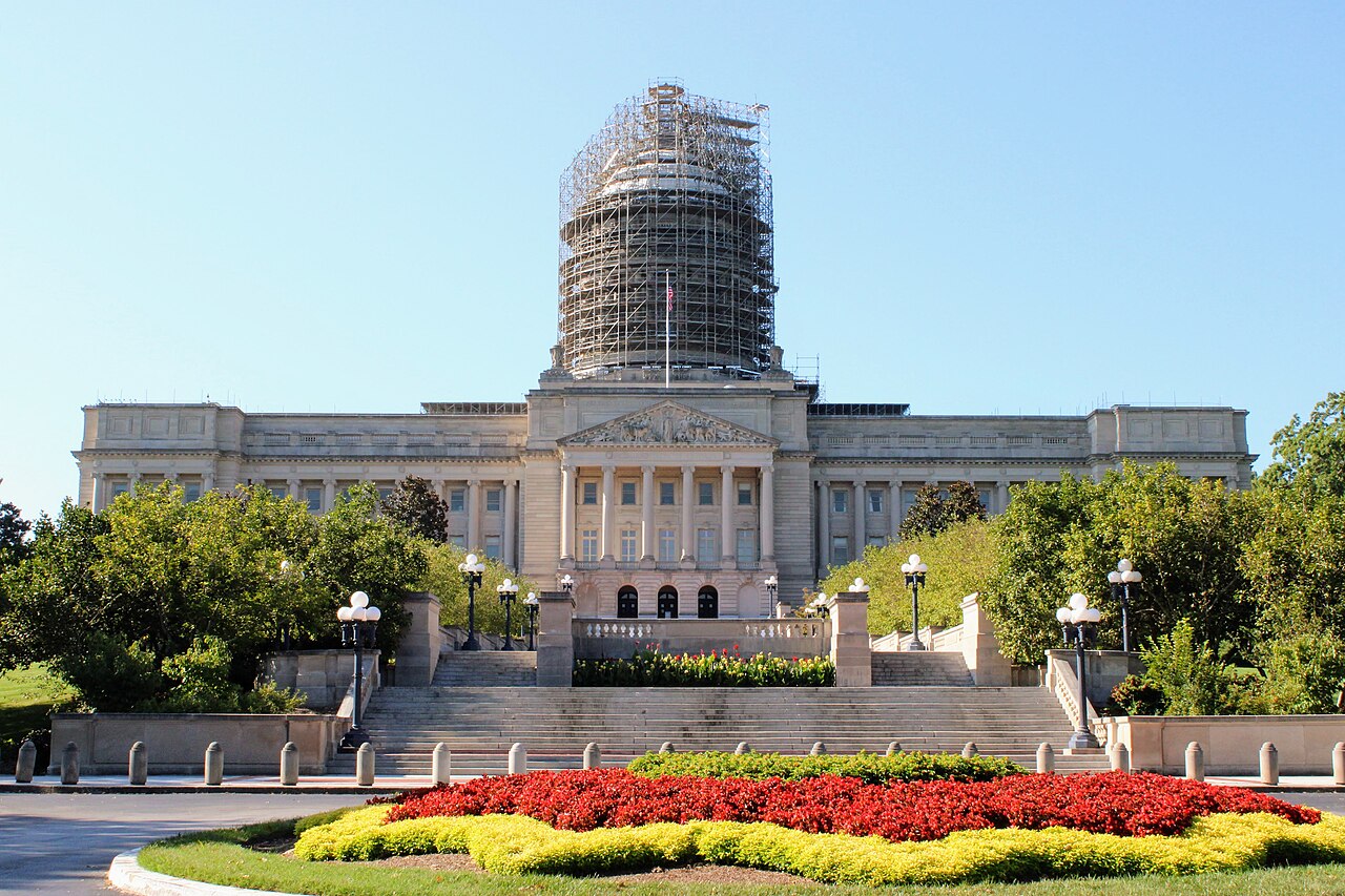 Kentucky Senate signals it will defy Supreme Court, proceed with Lexington judge’s impeachment trial Thursday