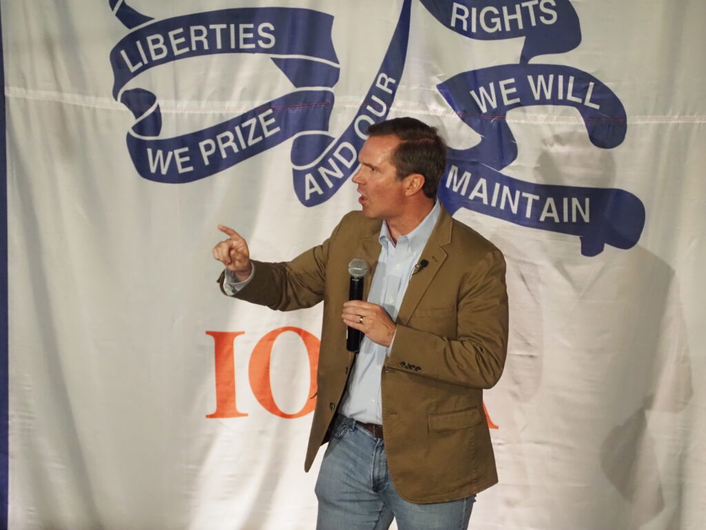 Kentucky Gov. Andy Beshear rallies with Iowa governor candidate Rob Sand