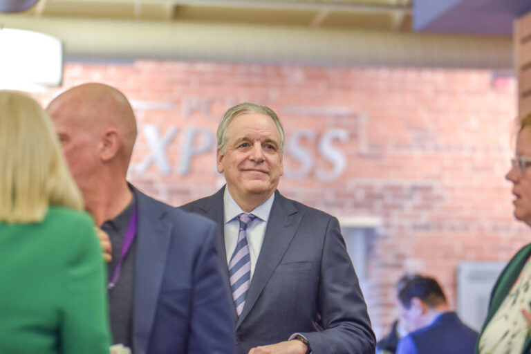 **Alt Text Option 1